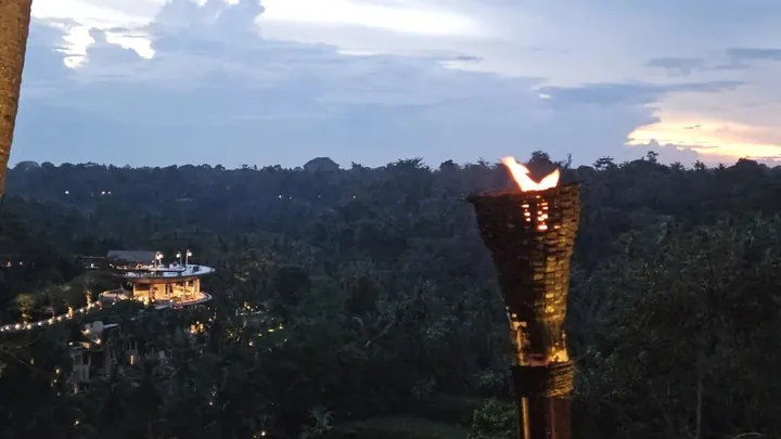 As the World Reorders: Interviews, Content Creation, and Digital Nomadism